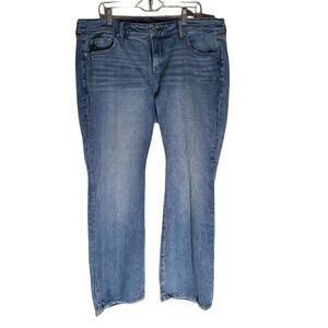 Torrid Feel the Fit Mid rise slim boot cut jeans. Size 18